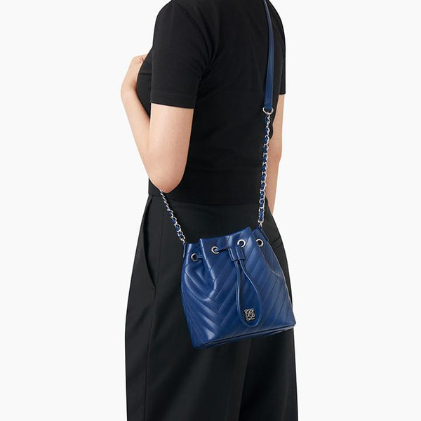 Small Drawstring Bag in L-Quilted Leather